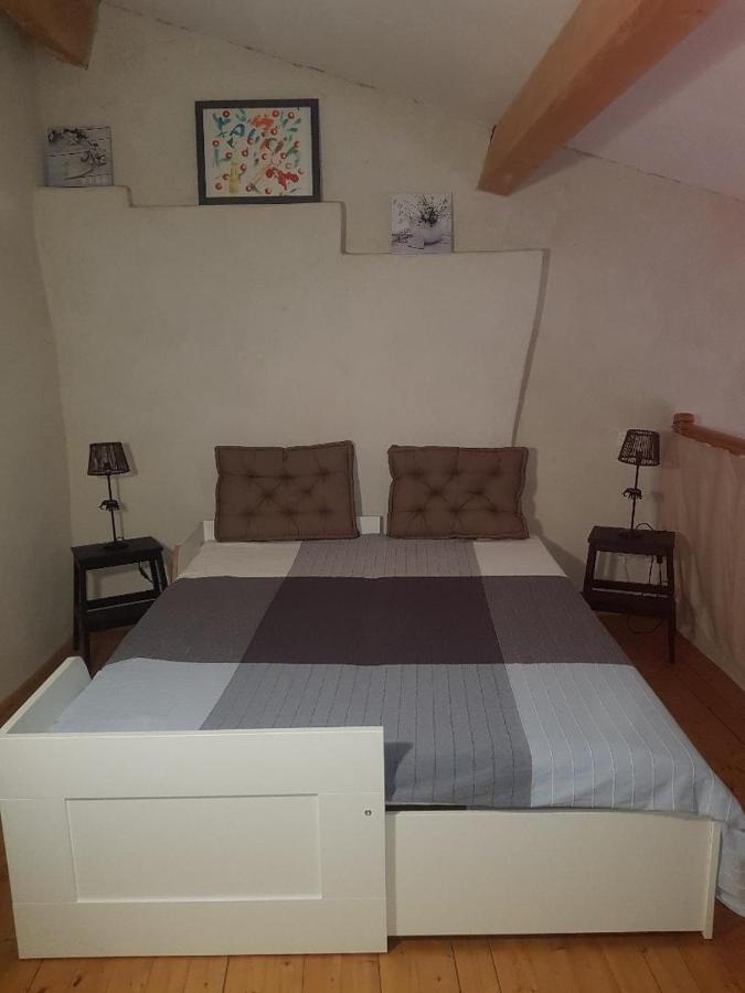 Bed and Breakfast La Maison Jules Goux Мирманд Экстерьер фото