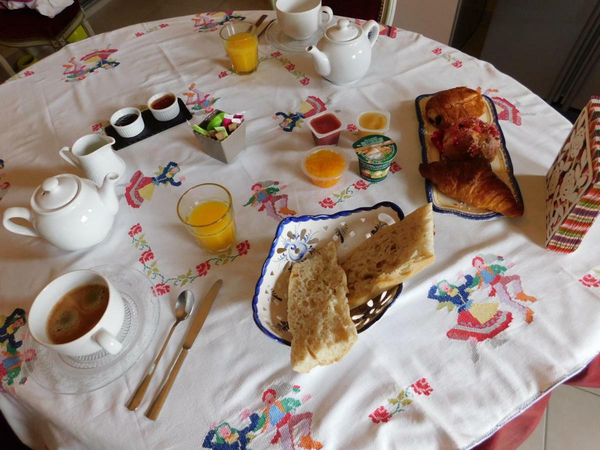 Bed and Breakfast La Maison Jules Goux Мирманд Экстерьер фото